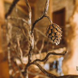 Kovan� z�bradlie na schody Strom-sosna - detail