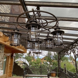 Luxusn� exteri�rov� svietidl� vyroben� v UKOVMI na mieru na terasu tatranskej chalupy 
